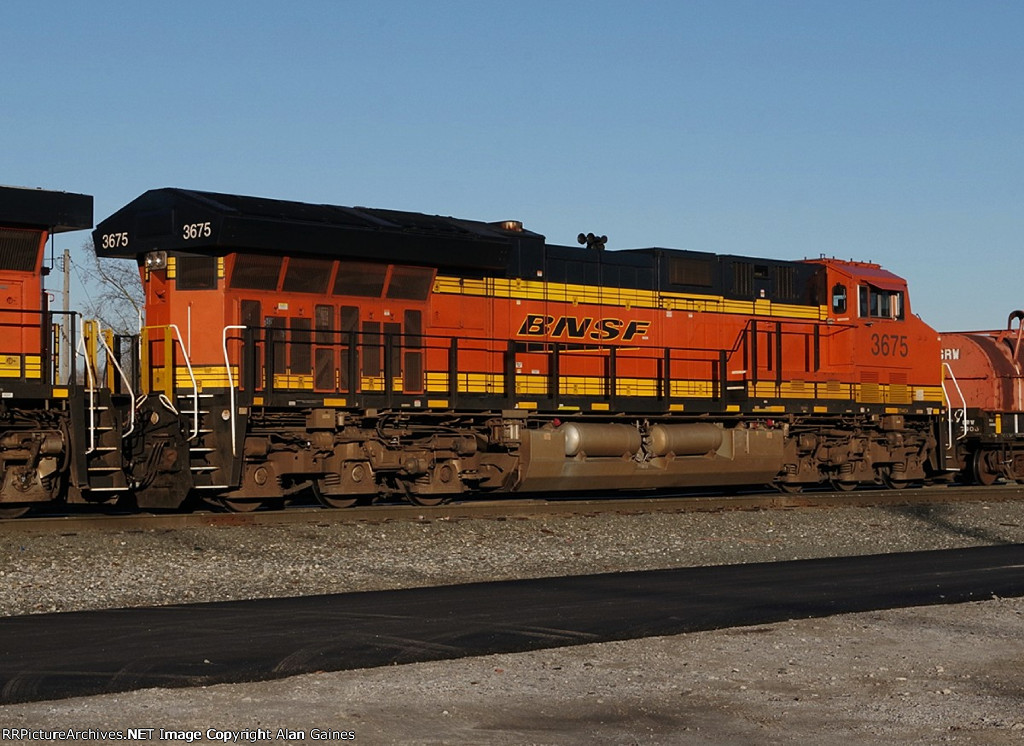 BNSF 3675